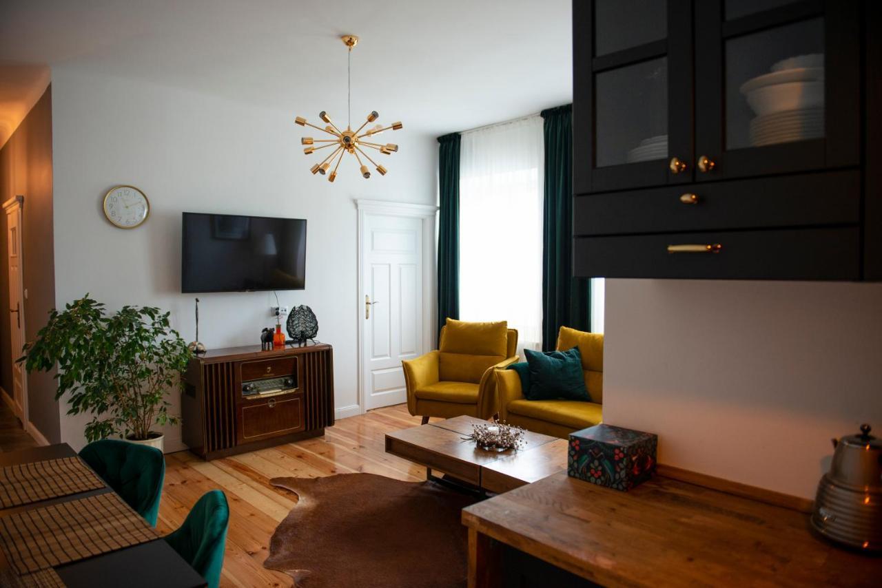Ferienwohnung Klimatyczny Apartament Art Deco Chełm Exterior foto